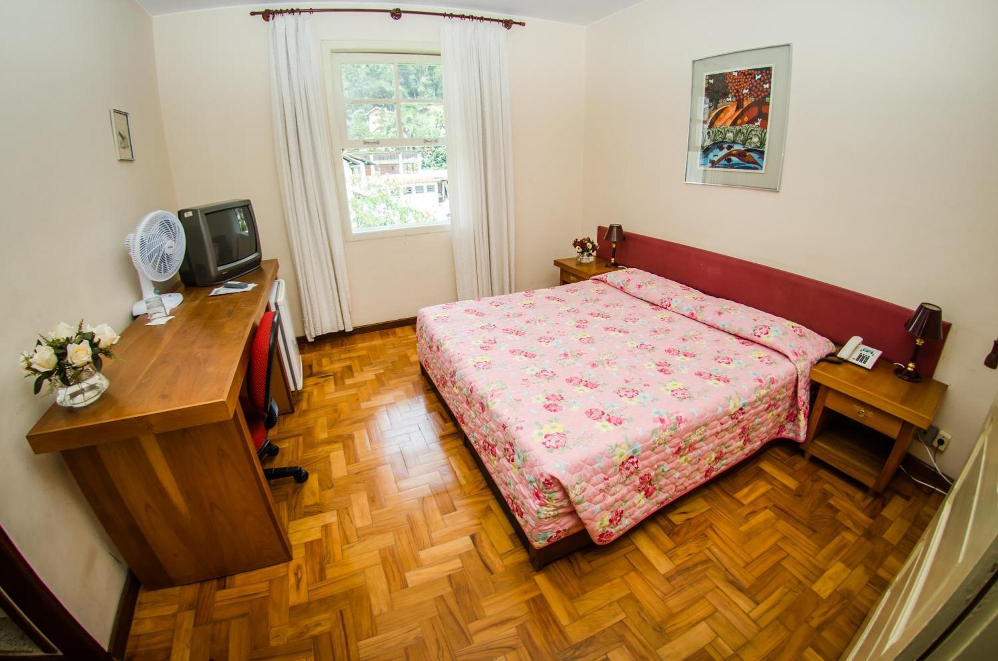 Hotel Bucsky Nova Friburgo Quarto foto