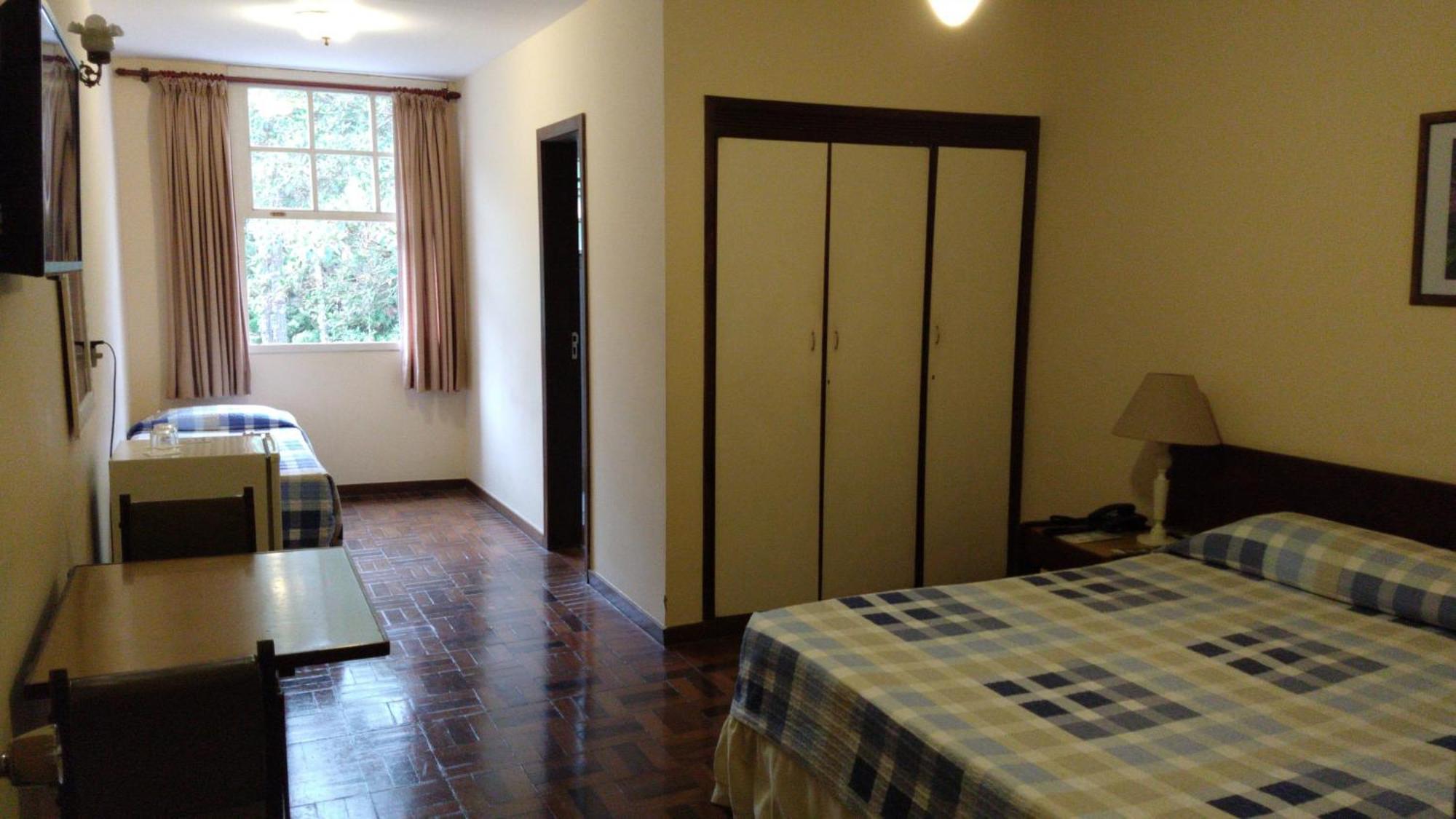 Hotel Bucsky Nova Friburgo Quarto foto