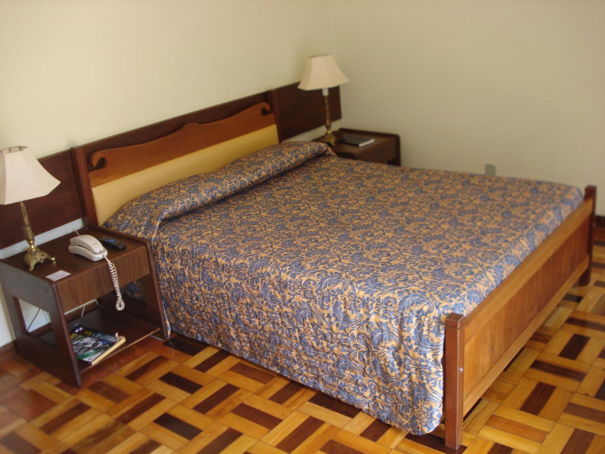 Hotel Bucsky Nova Friburgo Quarto foto